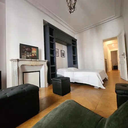 L'avenue Montaigne Διαμέρισμα Παρίσι